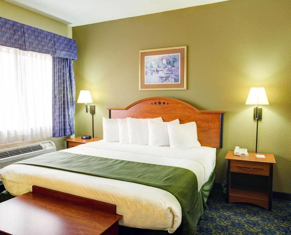 Comfort North - Near Area Hotel Waco