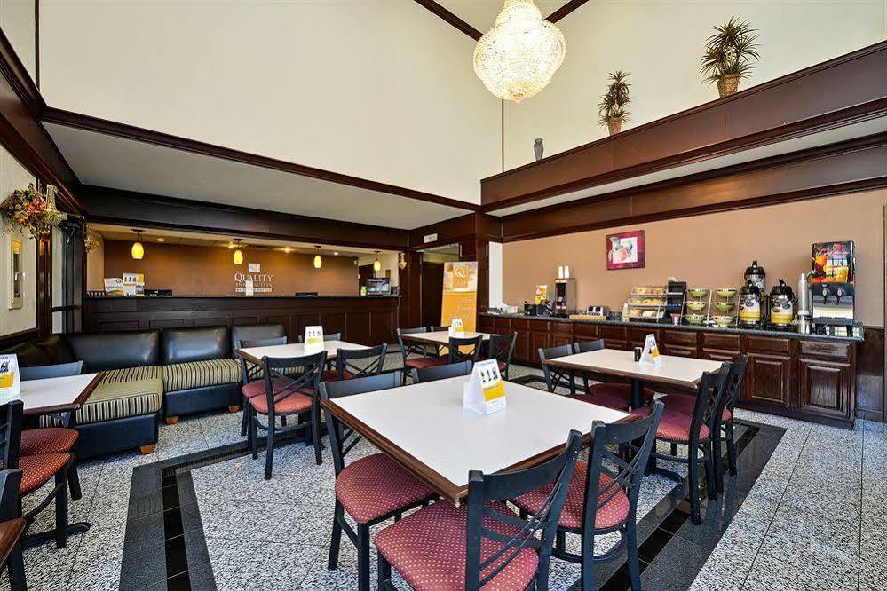 Hotel Comfort North - Near Area
