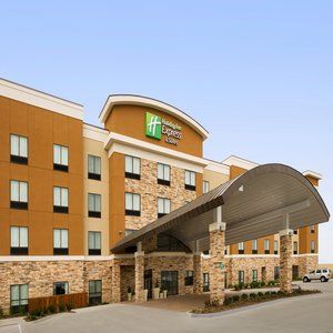 Express & South By Ihg Waco