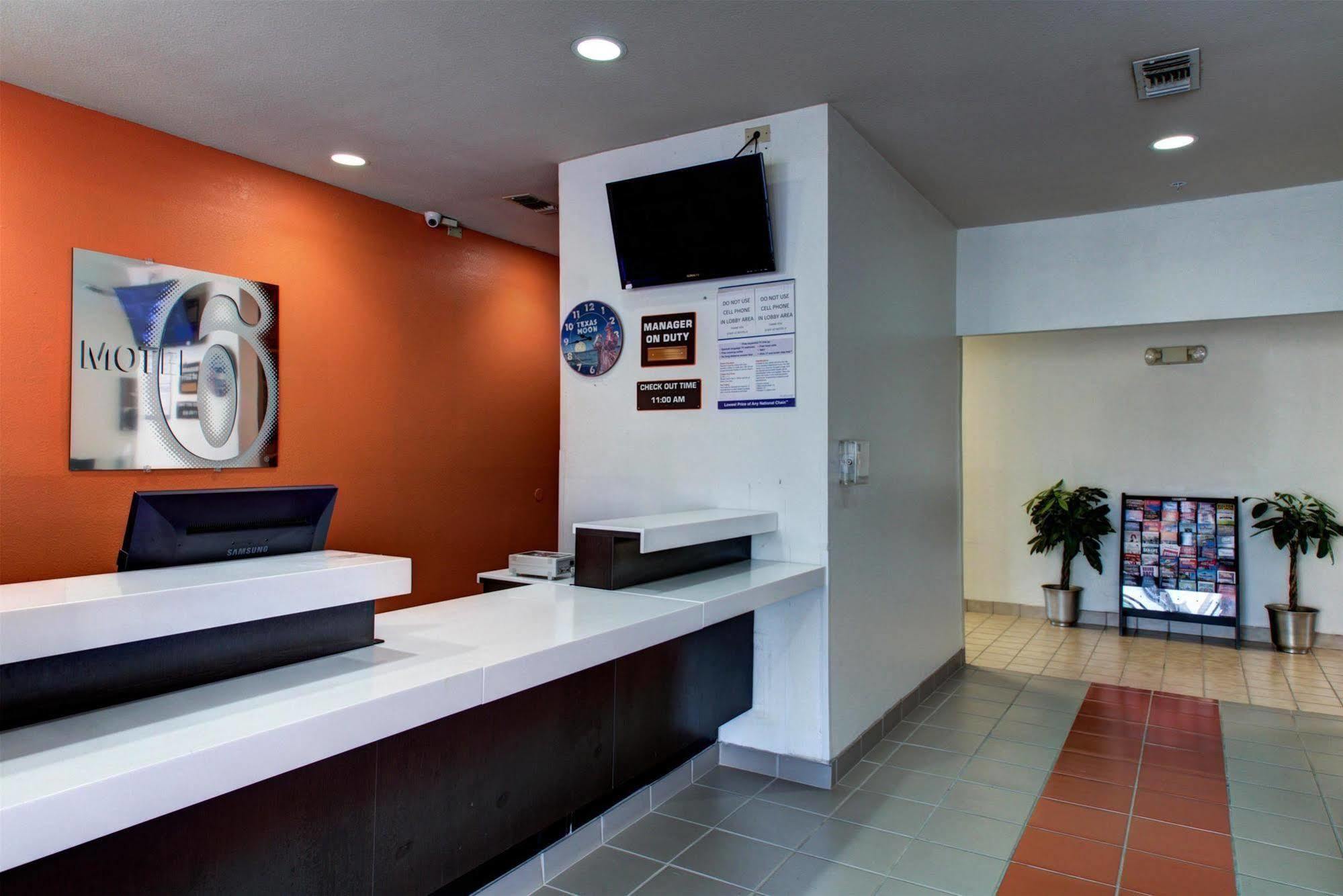 6 - Woodway Hotel 2*