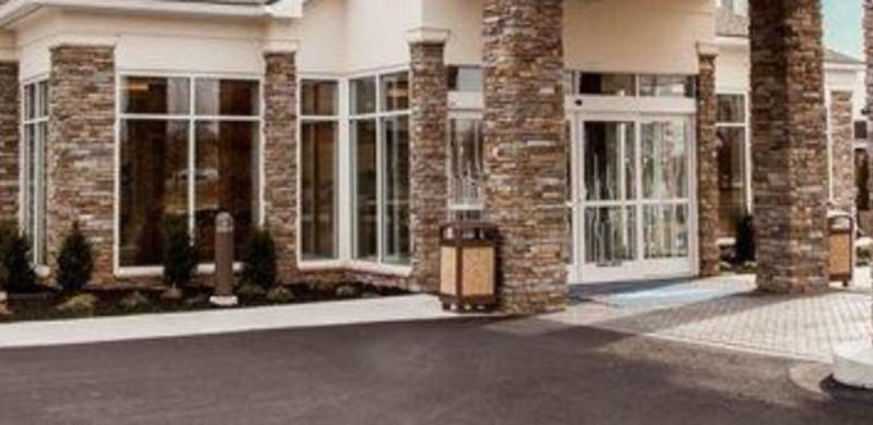 Hilton Garden Hotel 3*
