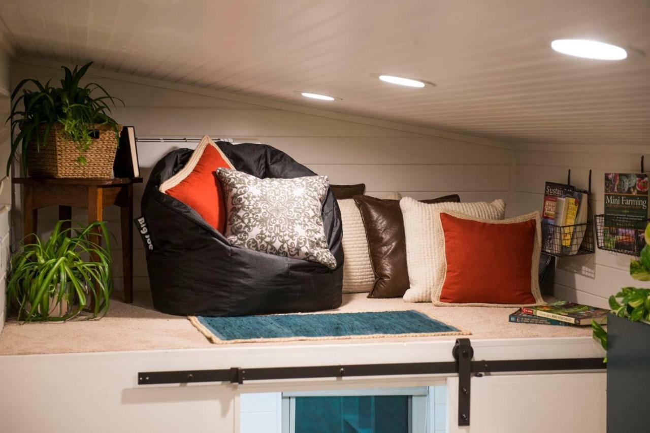 Holiday home Montana Escape Elegant Tiny House In Near Magnolia Waco