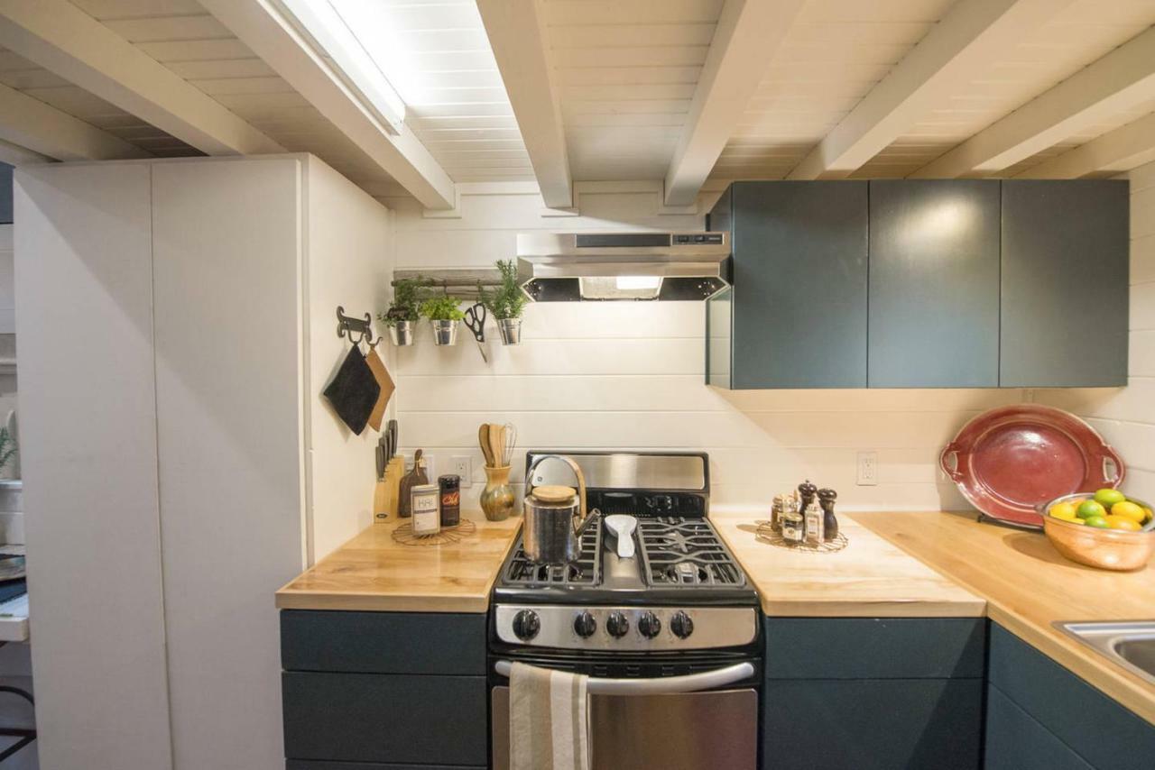 Holiday home Montana Escape Elegant Tiny House In Near Magnolia