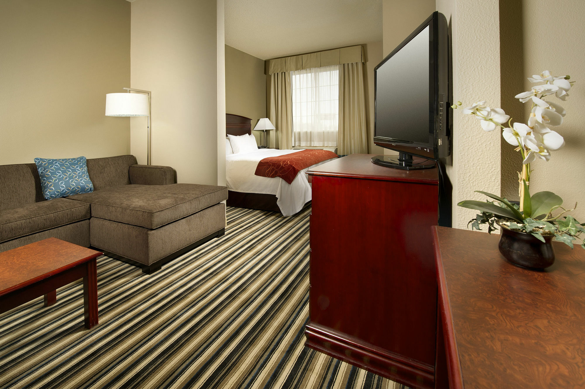 Hotel Comfort North - Near Area 3*