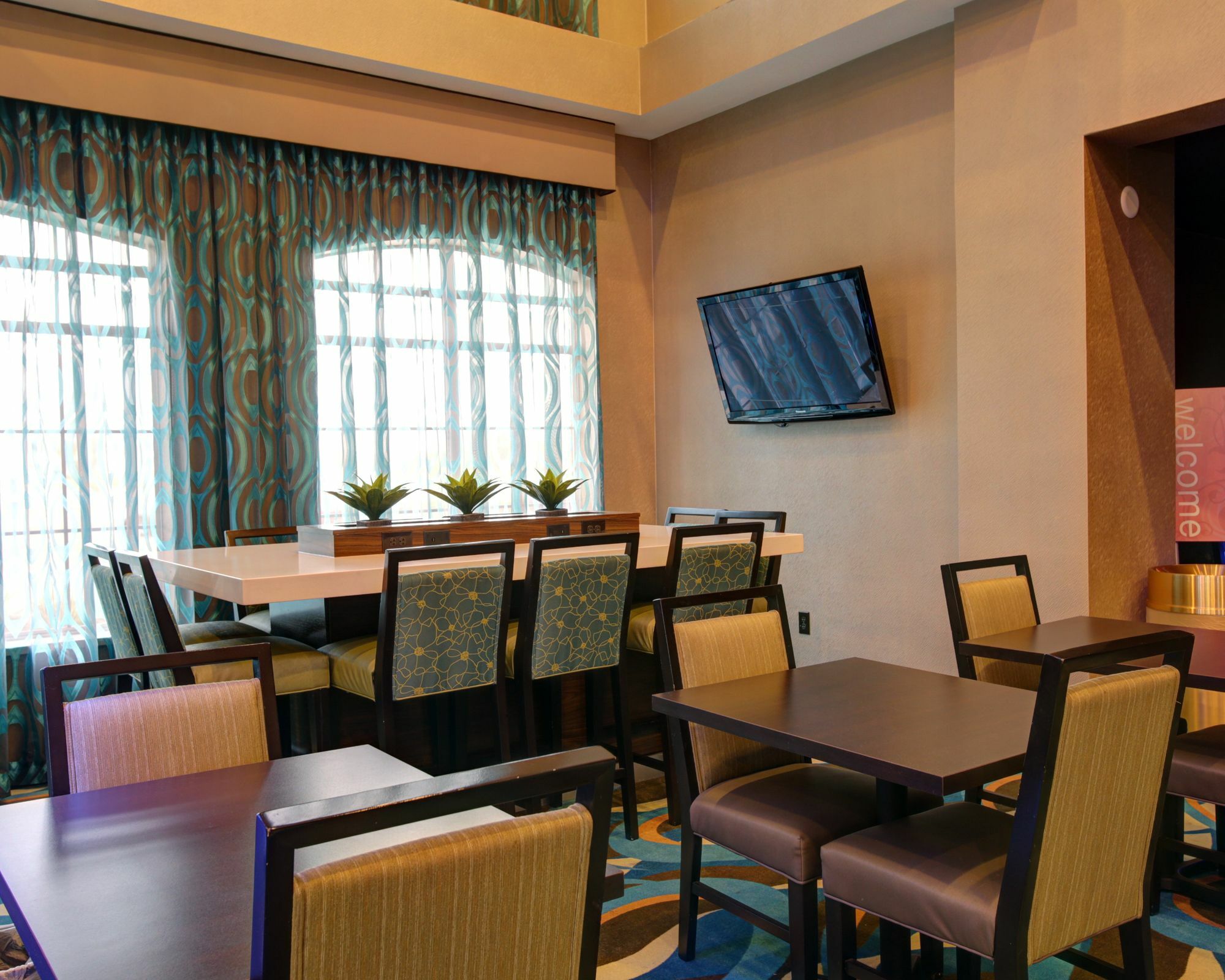 Comfort North - Near Area Hotel Waco