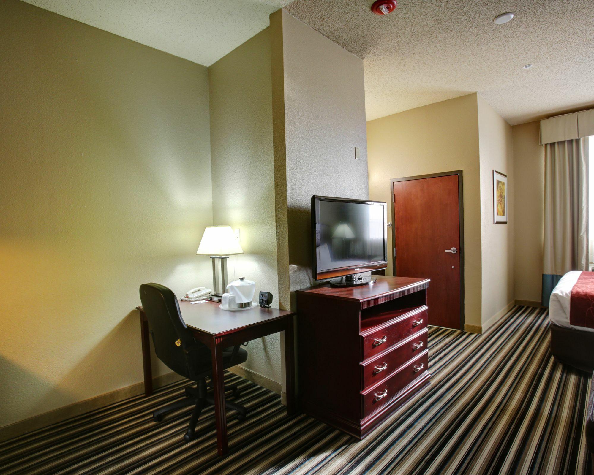 Comfort North - Near Area 3*