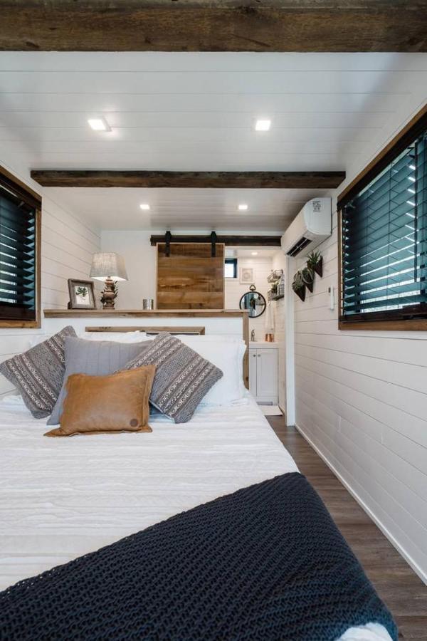 Stunning Cargohome Near Waco, Magnolia And Baylor *
