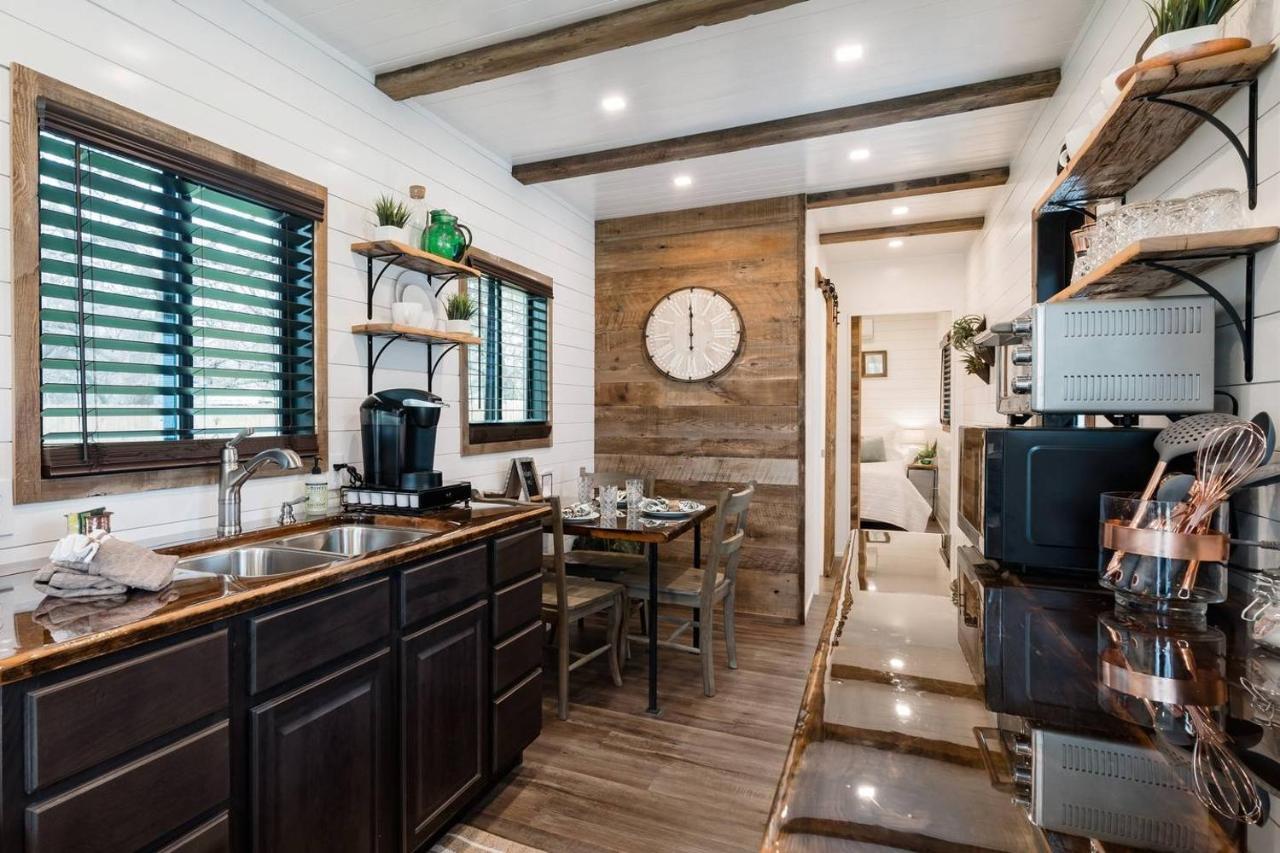 Holiday home Stunning Cargohome Near Waco, Magnolia And Baylor *