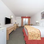 Days Inn By Wyndham Waco Near Downtown University