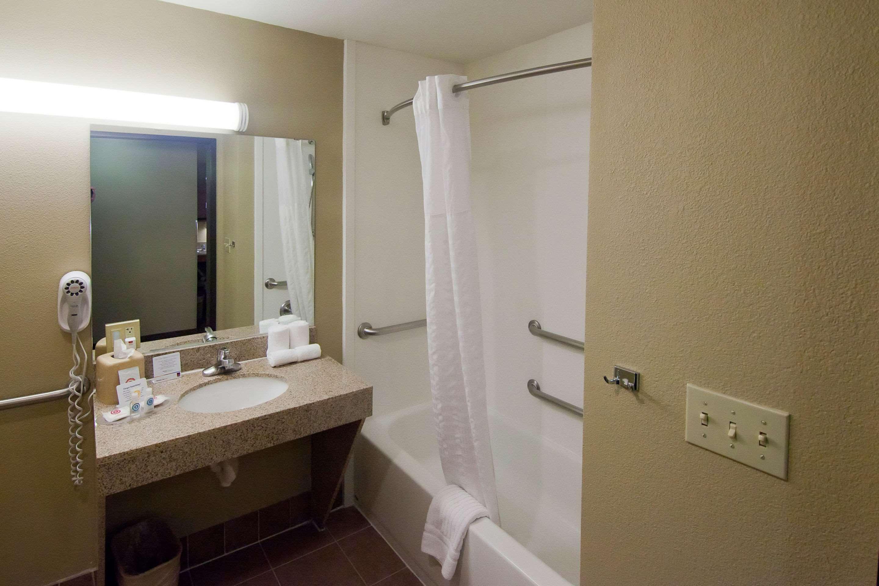 Comfort Near Area 2* Waco