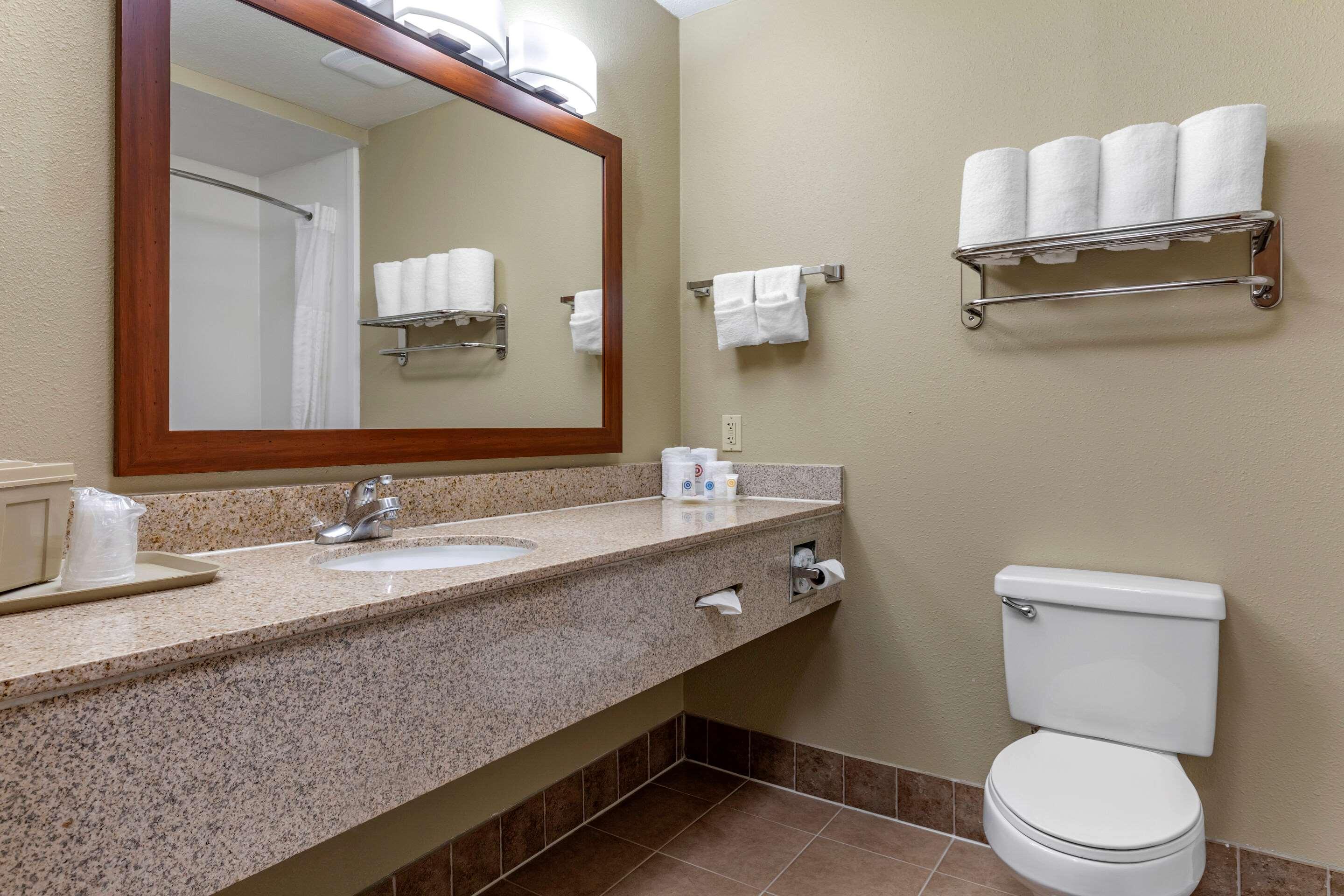Hotel Comfort Near Area