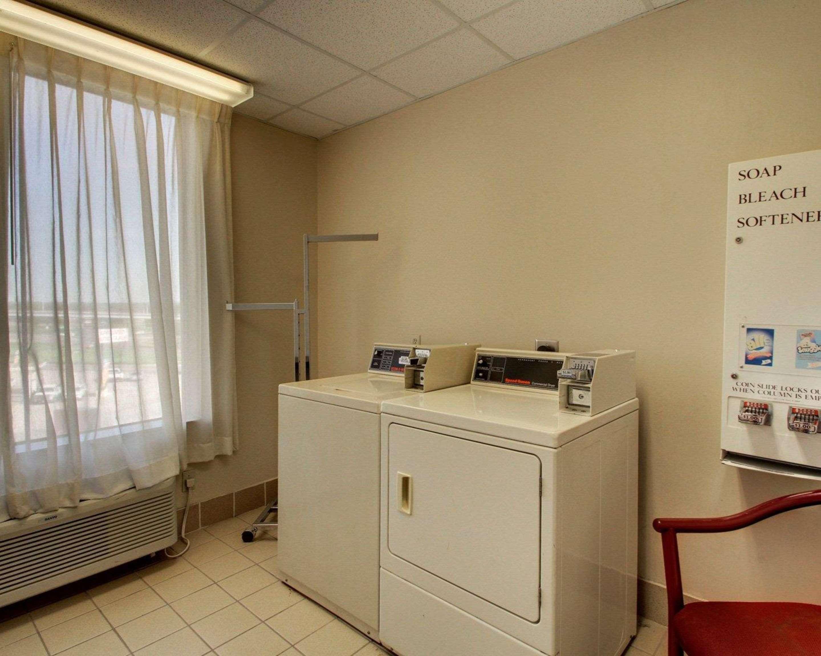 Hotel Comfort Near Area 2*