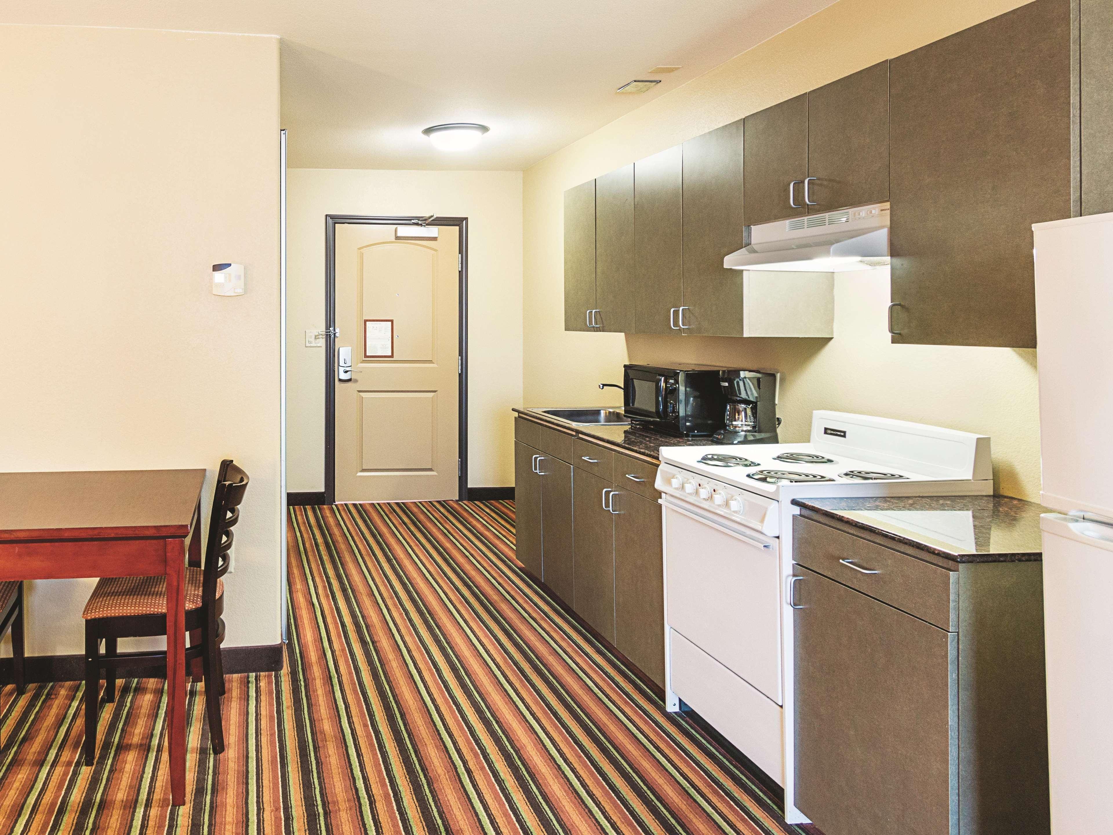 La Quinta By Wyndham Woodway - South 3*