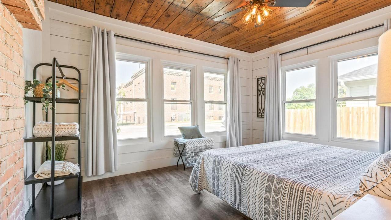Curated Cottage. Minutes From Silos, Zoo, Baylor *