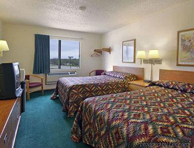 Hotel Super 8 By Wyndham University Area 2*