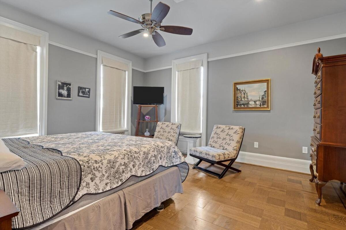 Historic Migel House In Downtown Holiday home *