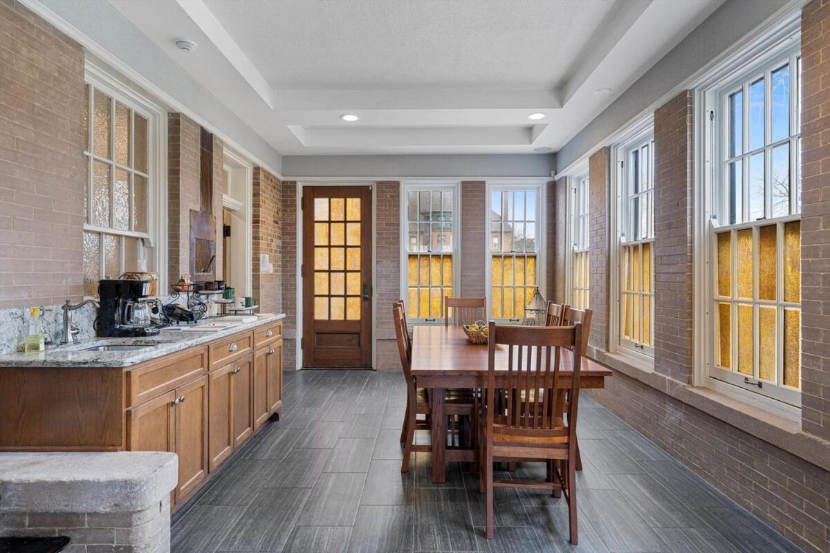 Historic Migel House In Downtown Holiday home *