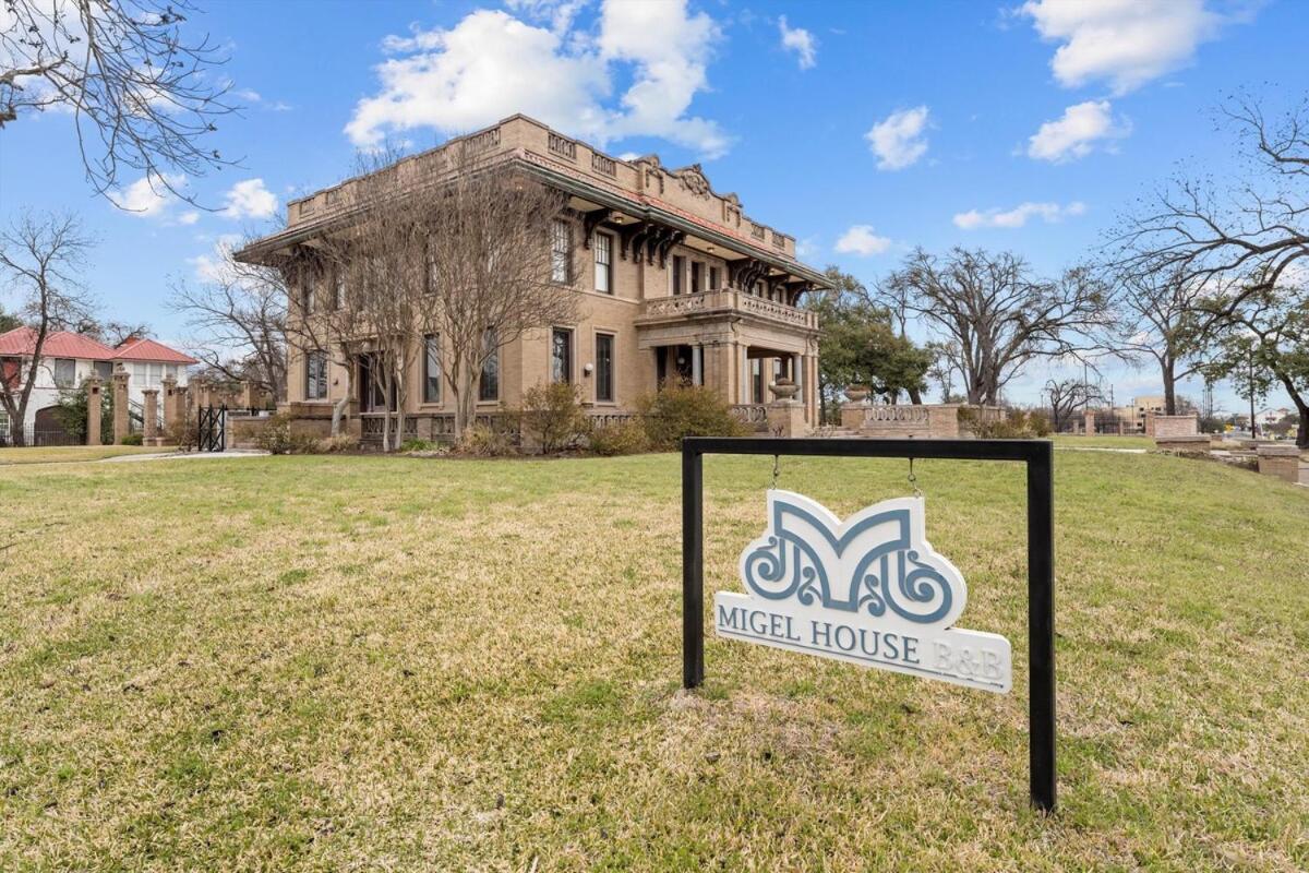 Historic Migel House In Downtown * Waco