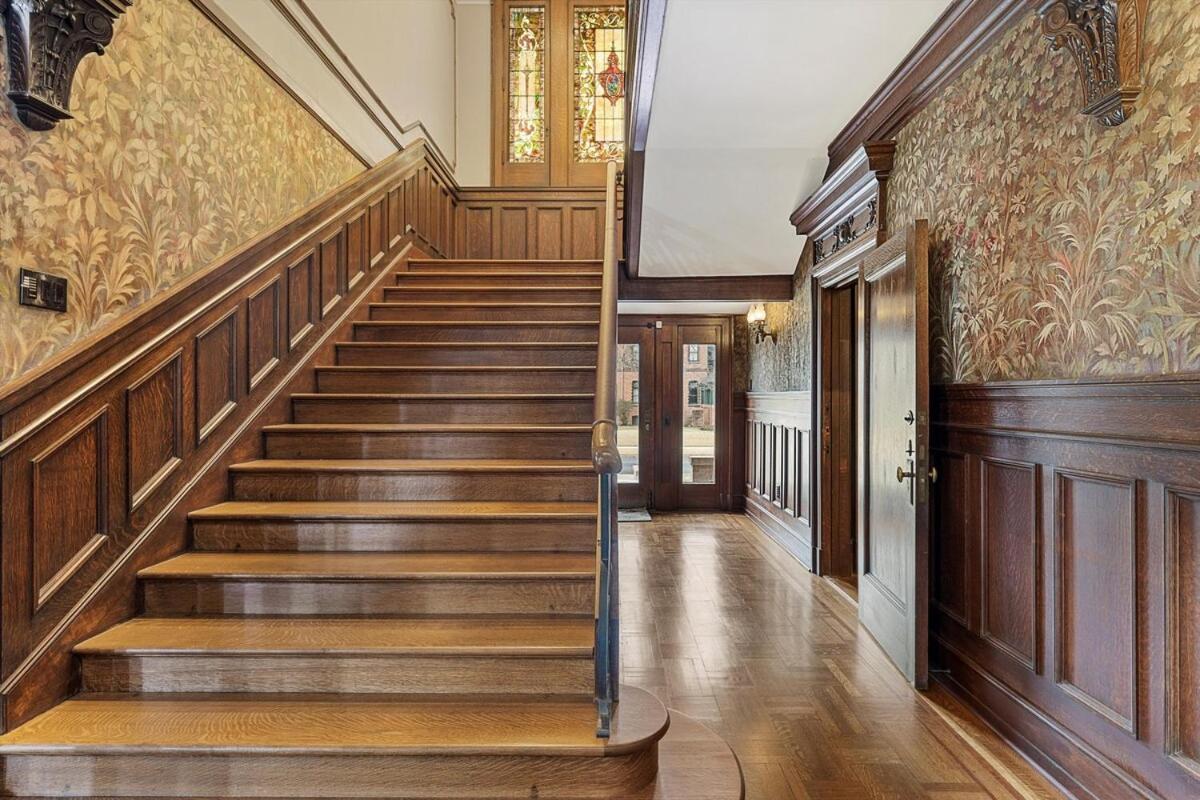 Historic Migel House In Downtown Holiday home Waco
