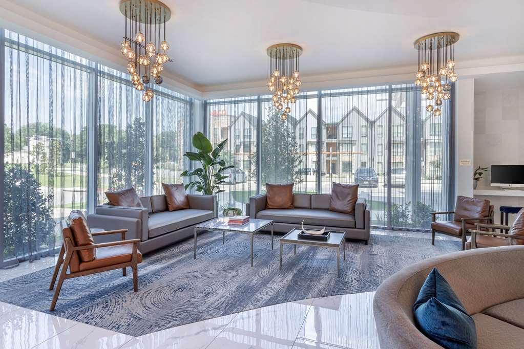 Cambria Riverfront Hotel