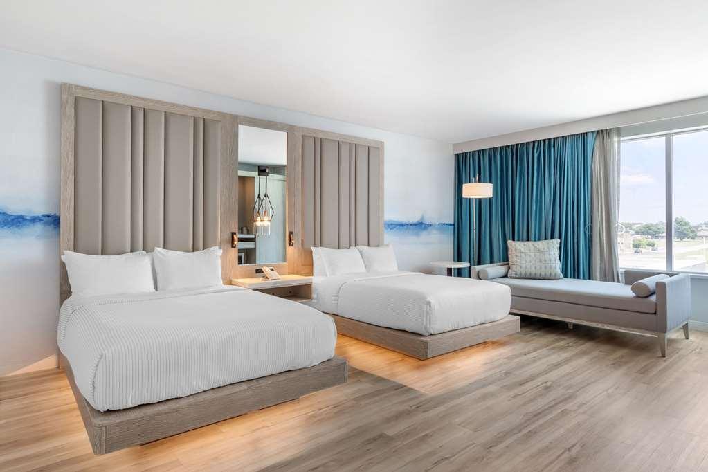 Hotel Cambria Riverfront