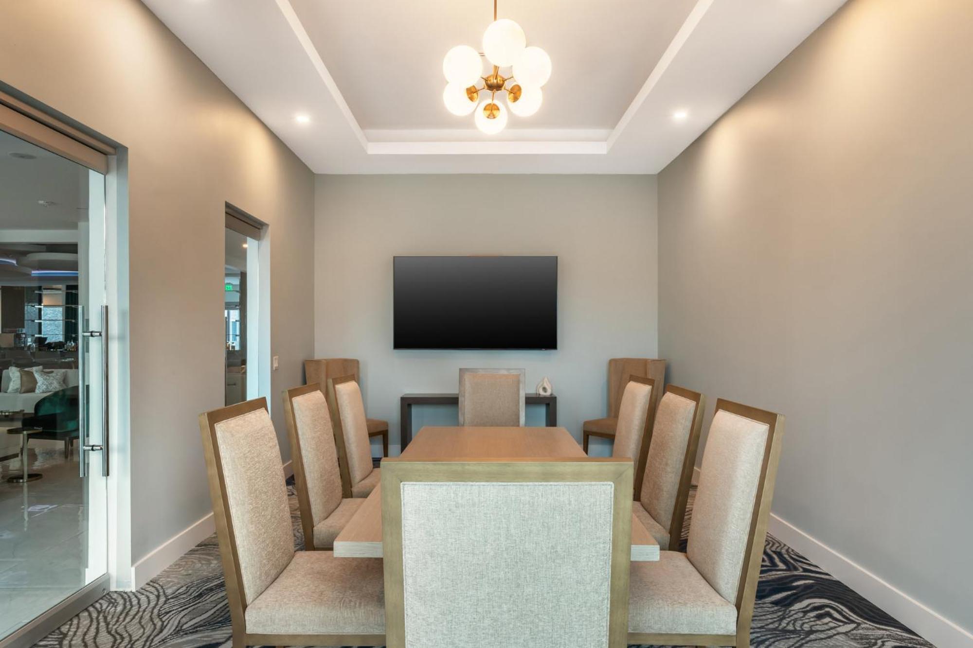 Even - Area By Ihg 4*