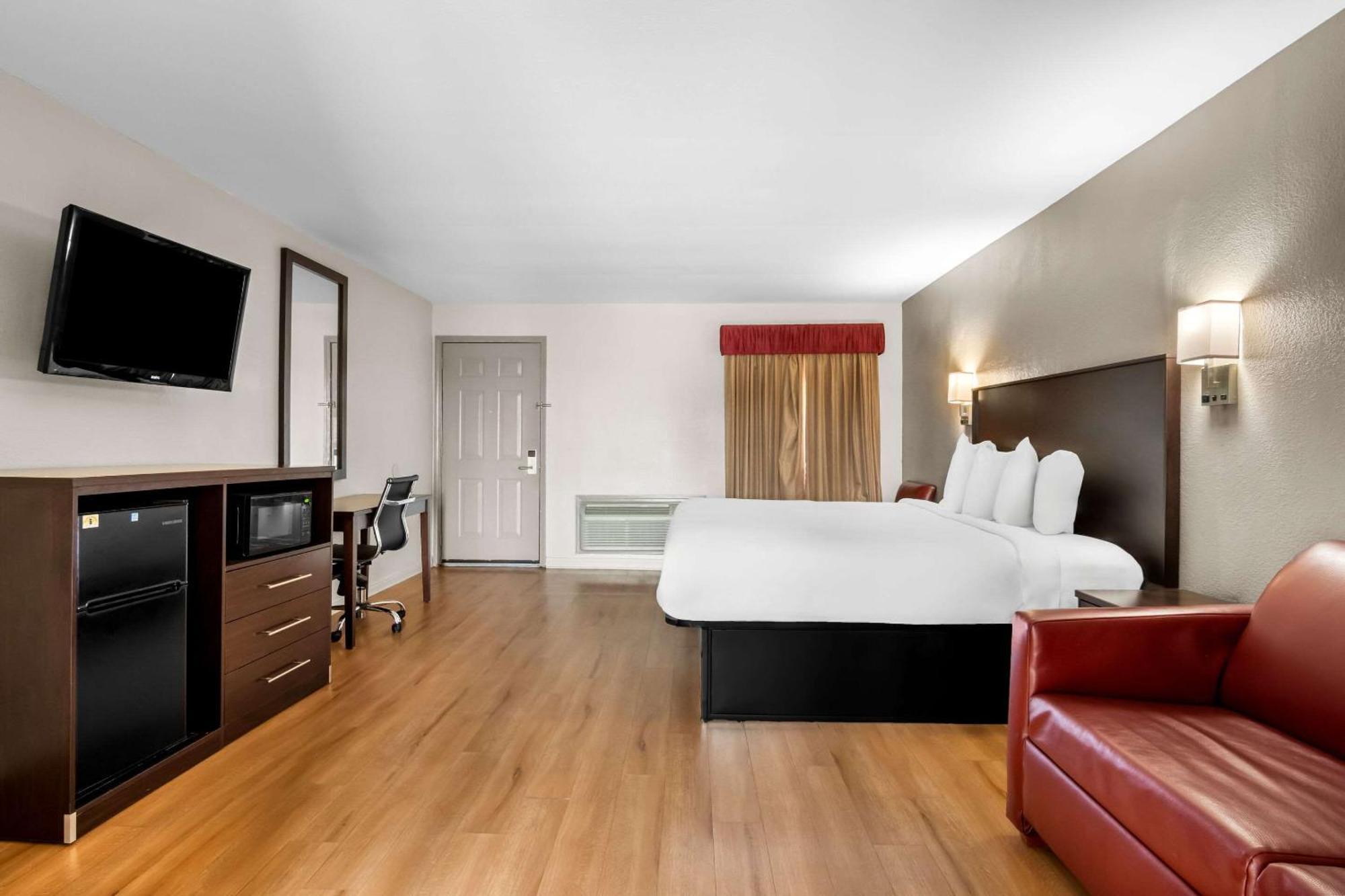 Rodeway Inn