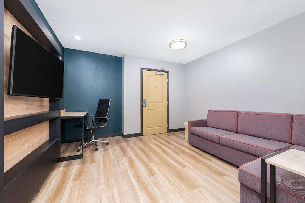 La Quinta By Wyndham Woodway - South 3*