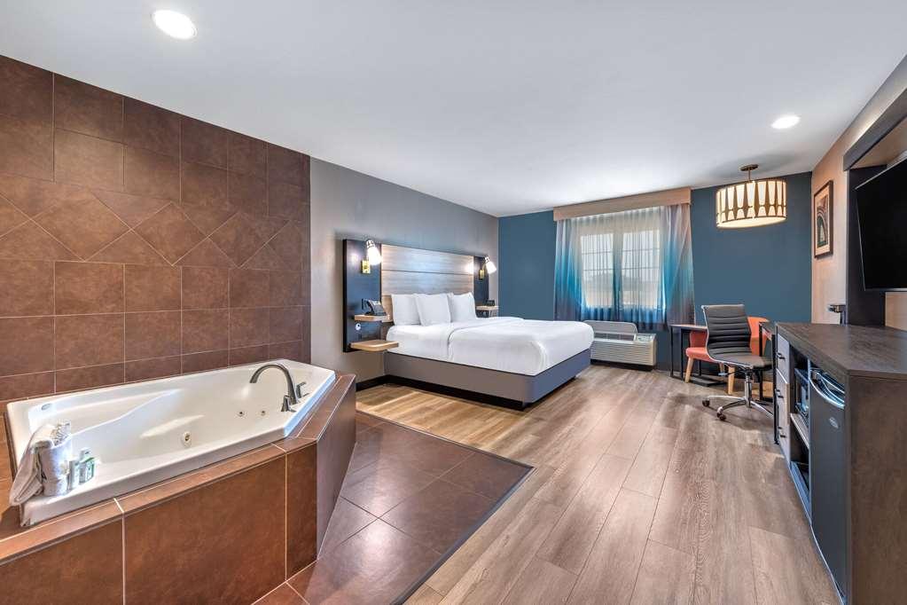 Hotel La Quinta By Wyndham Woodway - South