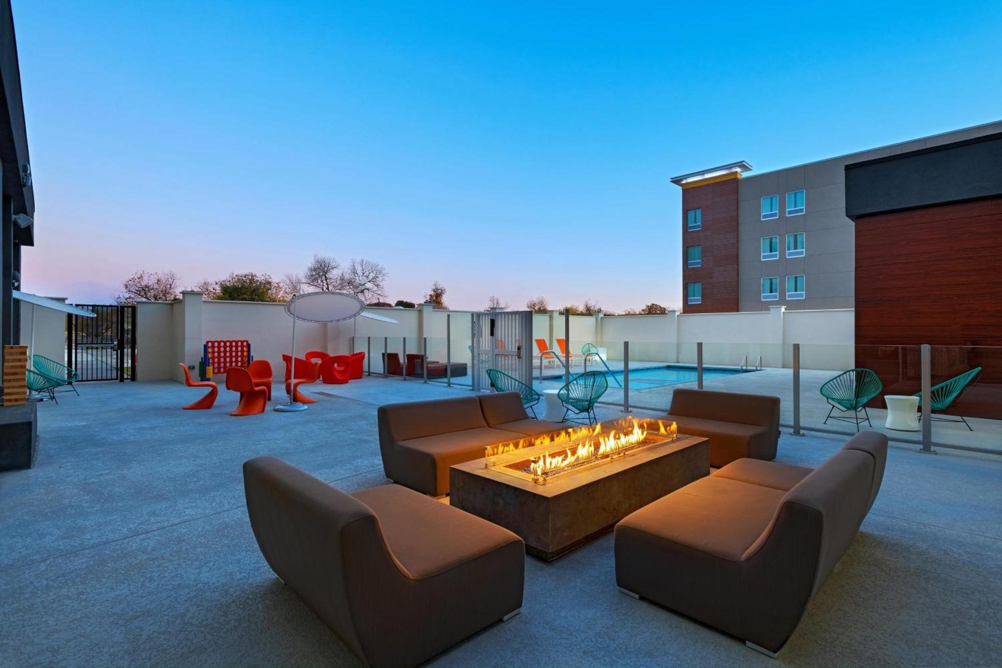 Aloft Downtown Waco