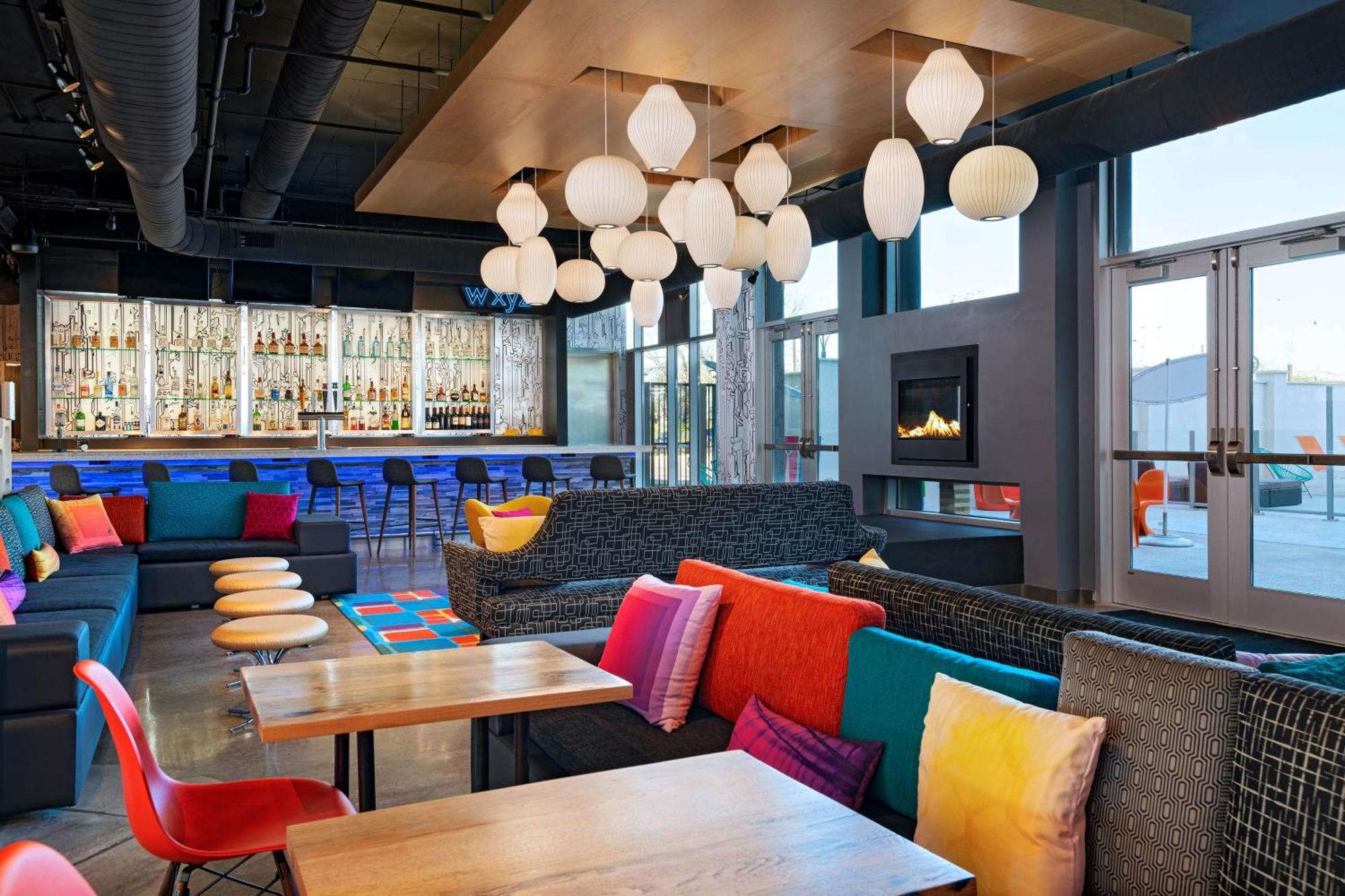 Aloft Downtown 3* Waco