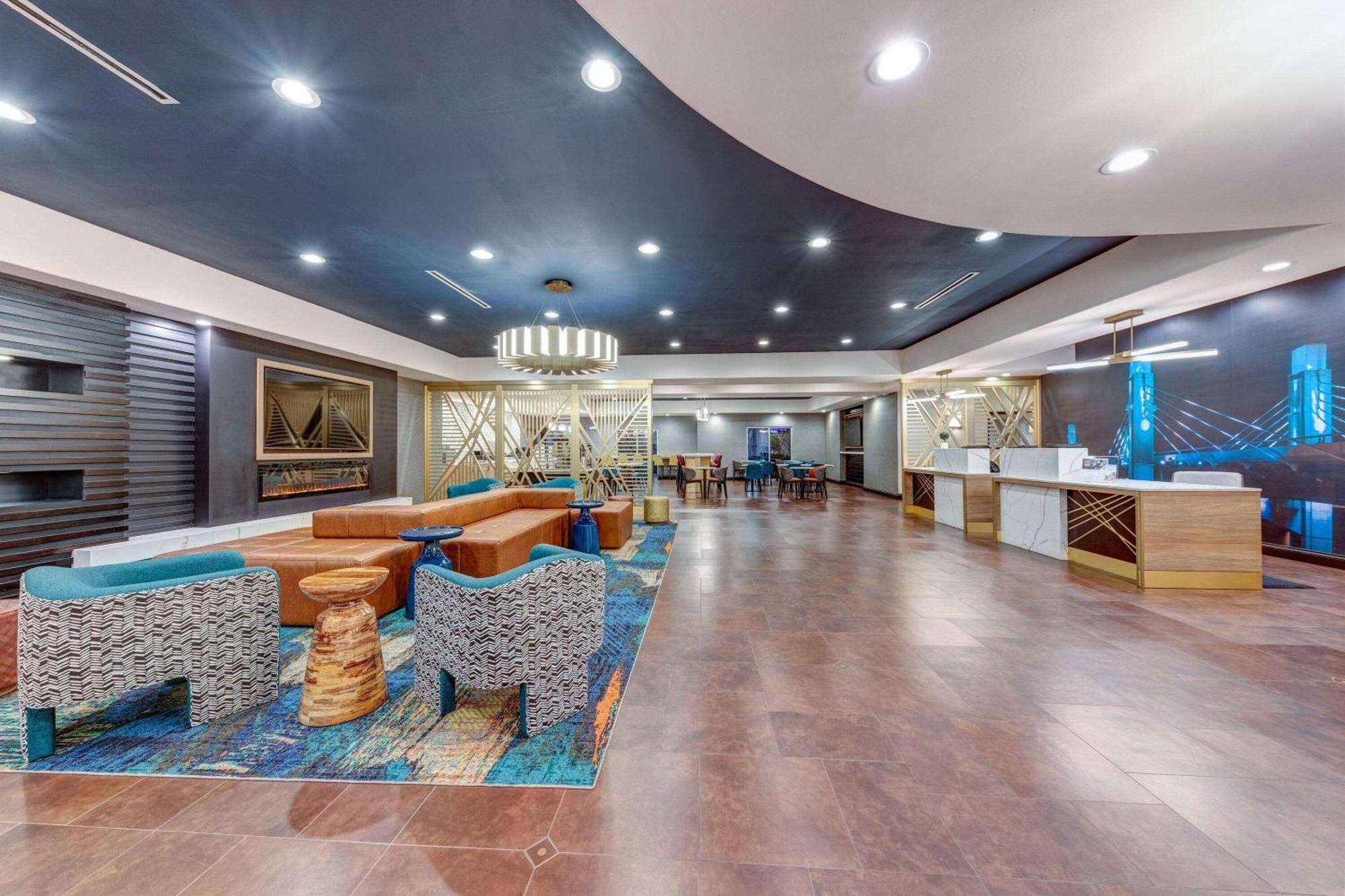 La Quinta By Wyndham Woodway - South Hotel 3*