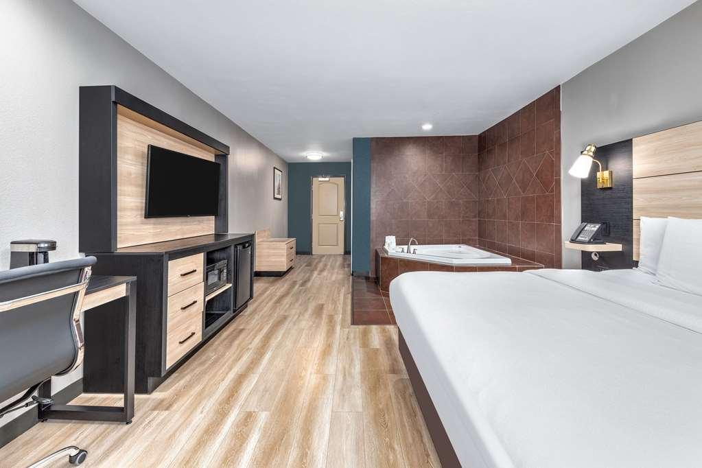 La Quinta By Wyndham Woodway - South Hotel 3*