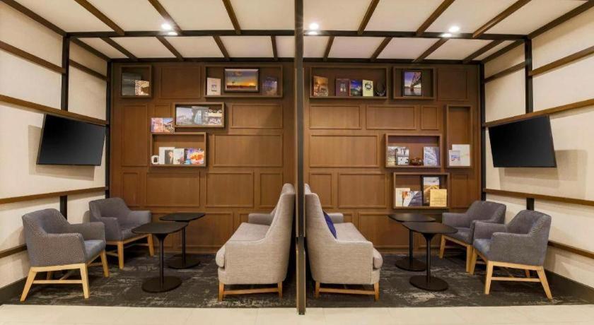 Hyatt Place - South