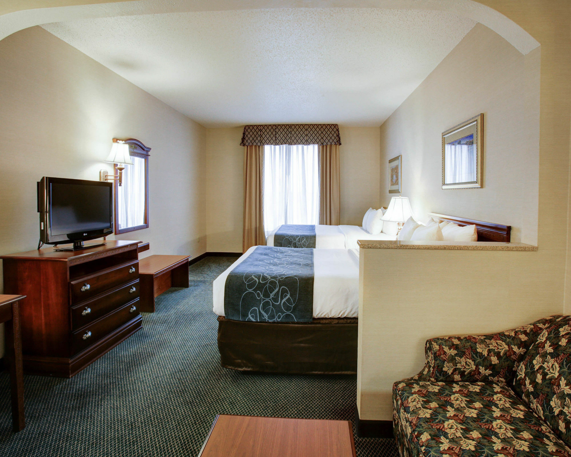 Hotel Comfort Near Area 2*