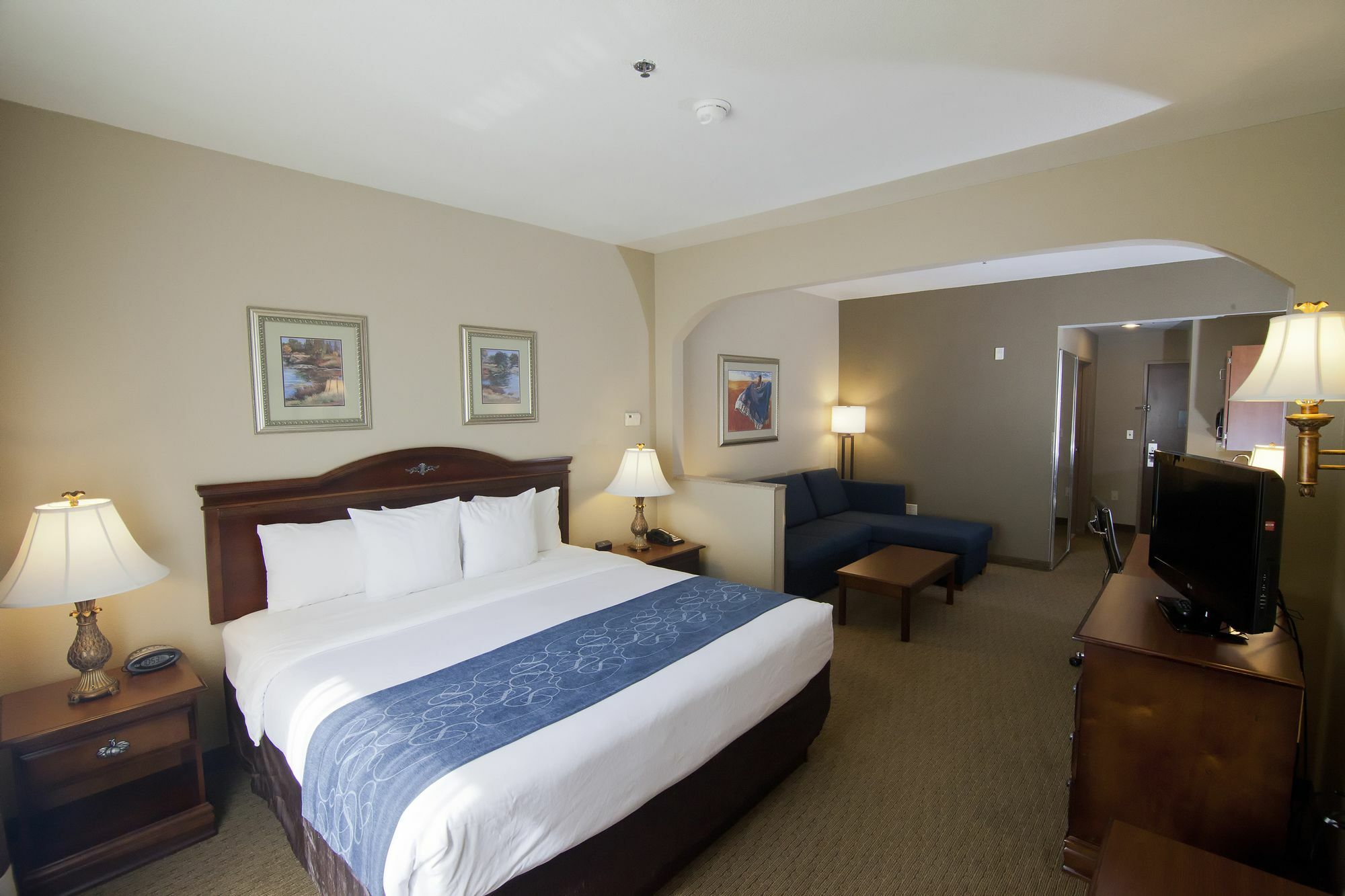 Hotel Comfort Near Area 2*