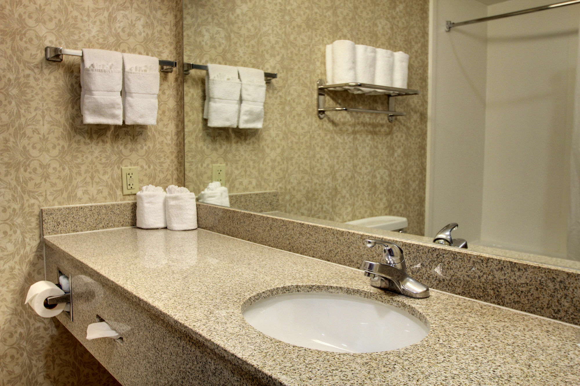 Comfort Near Area 2* Waco