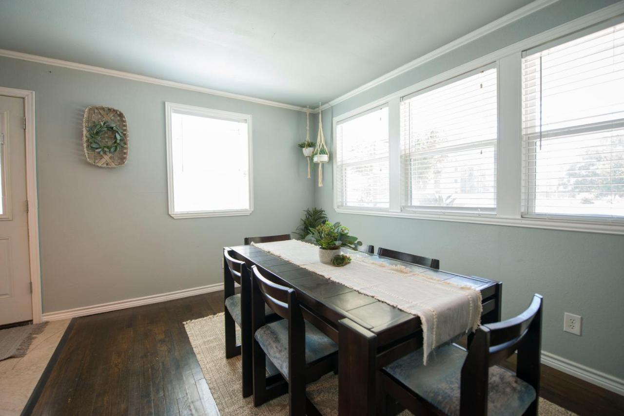 Walk To The Silos! 3 Bed 1960's Near Baylor Holiday home Waco